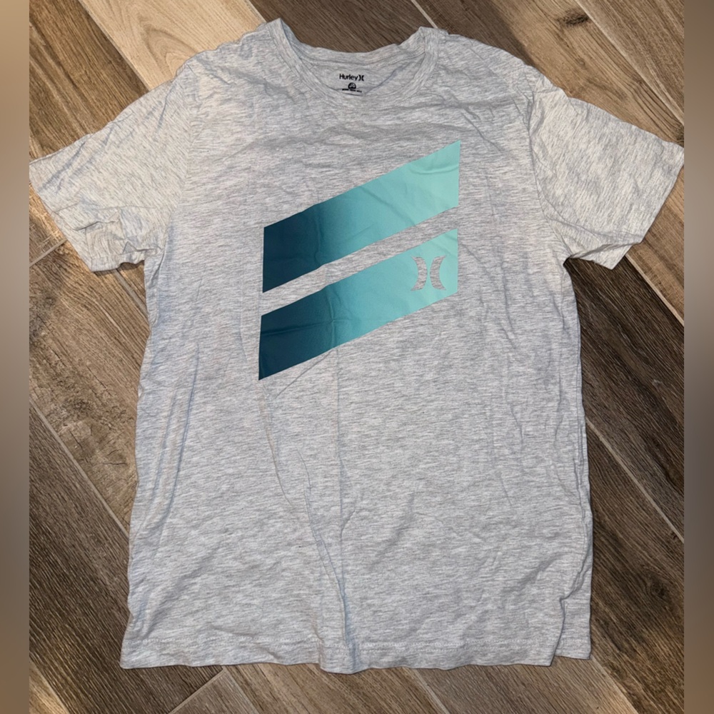 Hurley Light Gray Tee Medium EUC